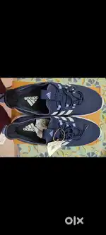 Adidas Size 10 Brand New shoes for sale