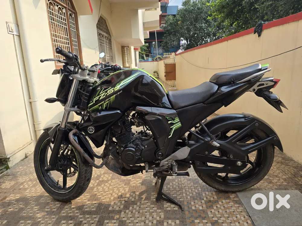Yamaha FZ V 2.0 - 43000km - ₹40000 - Excellent Condition