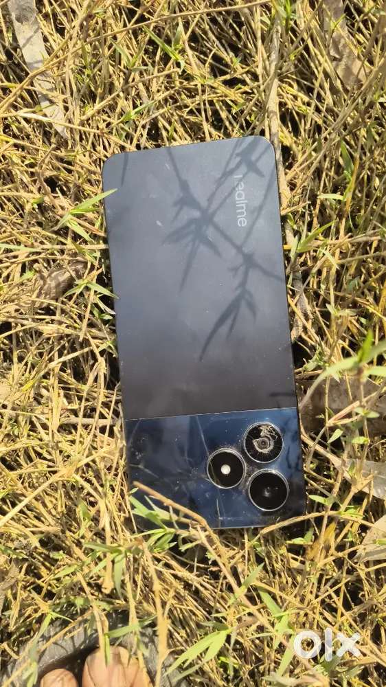 Only camera glass crack