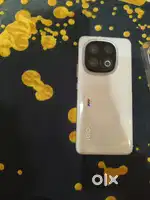 IQOO 13  12/256 GB