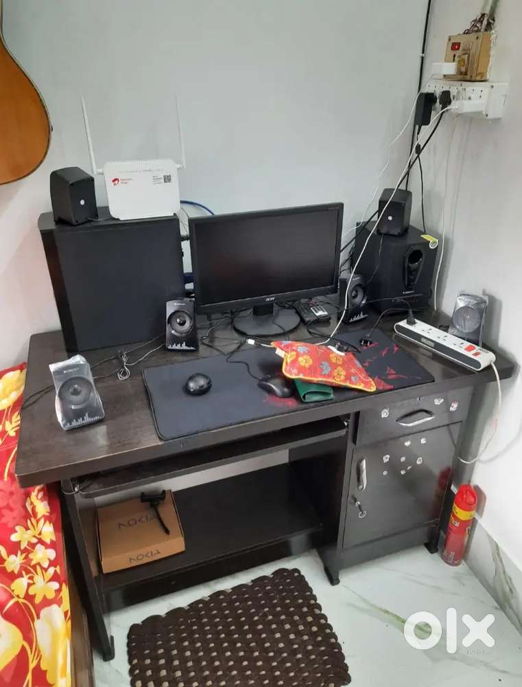 Pc(Computer) ( Monitor, CPU and keyboard only)