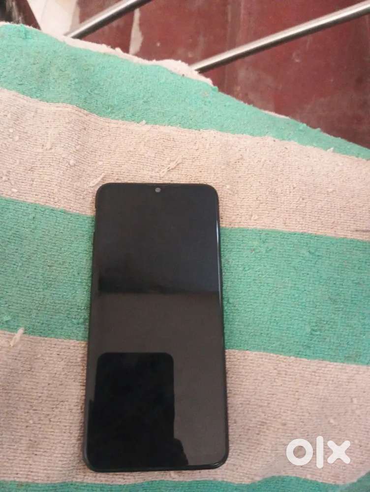 Realme 3 i          Display problem