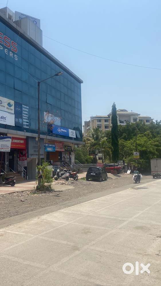 950 sq ft office space on rent in Success Square kharadi