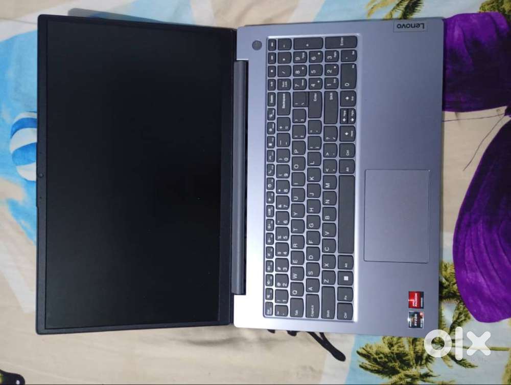 2 month old Lenovo v15 16gb/512gb laptop