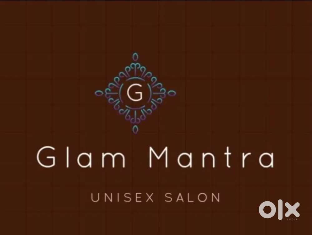 Women Beautician and therapist