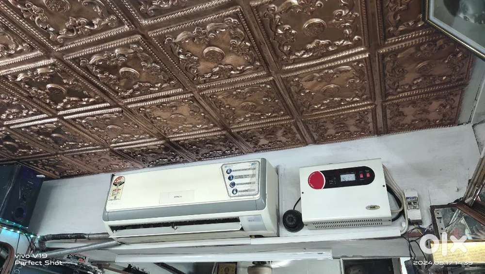 Hitachi 1.5 ton split a c