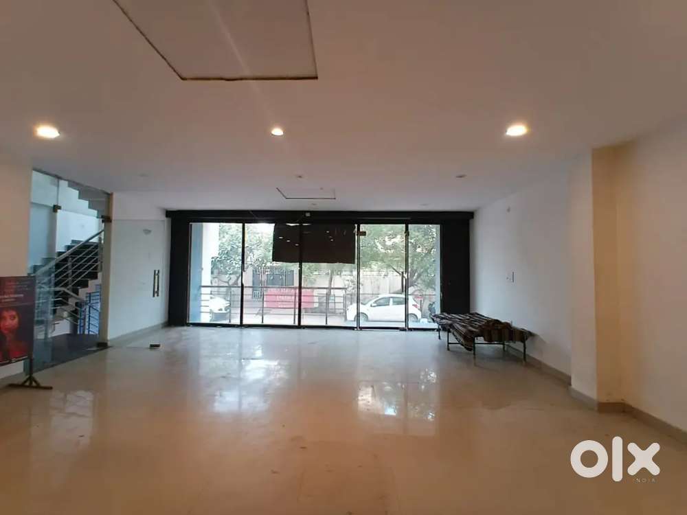 Shop and showroom Space Available for rent