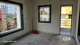2 bhk big size flat sale in bally just 25 lac only