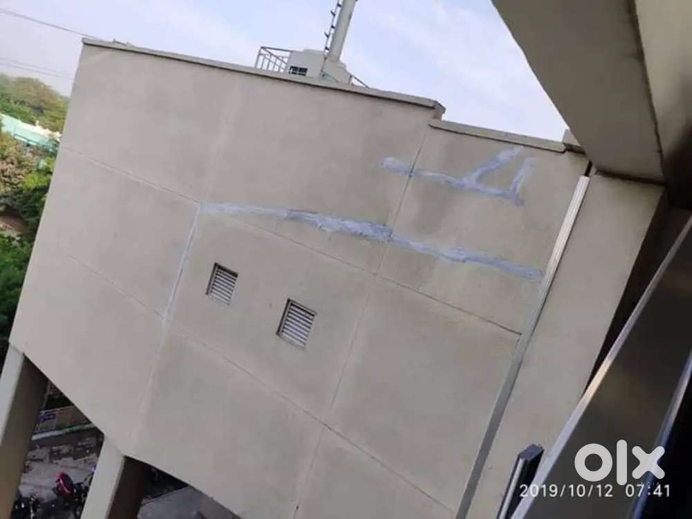 Watch man with family Muslims preferred