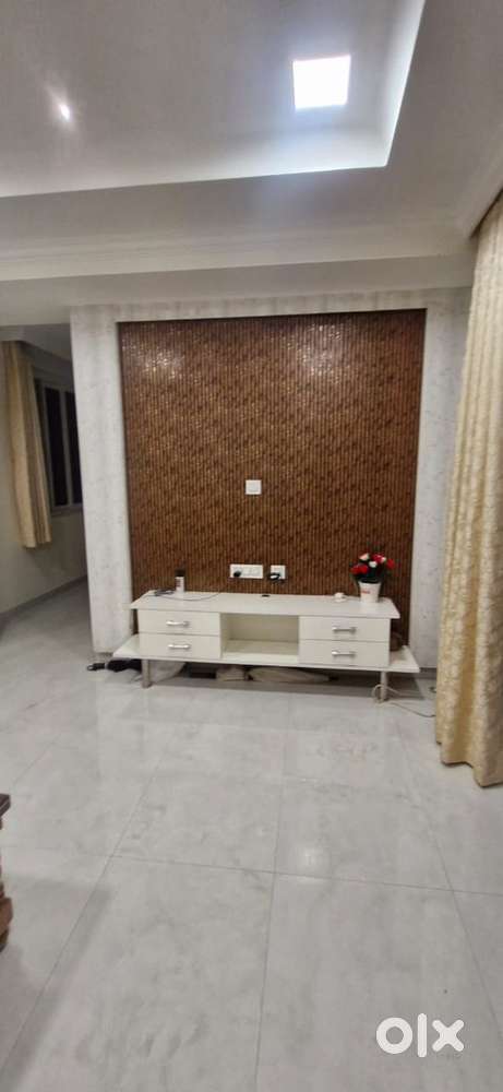 Semi luxurious Flat for rent