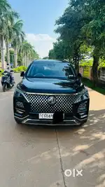 MG Hector Plus Savvy Pro 1.5 Turbo Petrol CVT 6 STR, 2023, Petrol