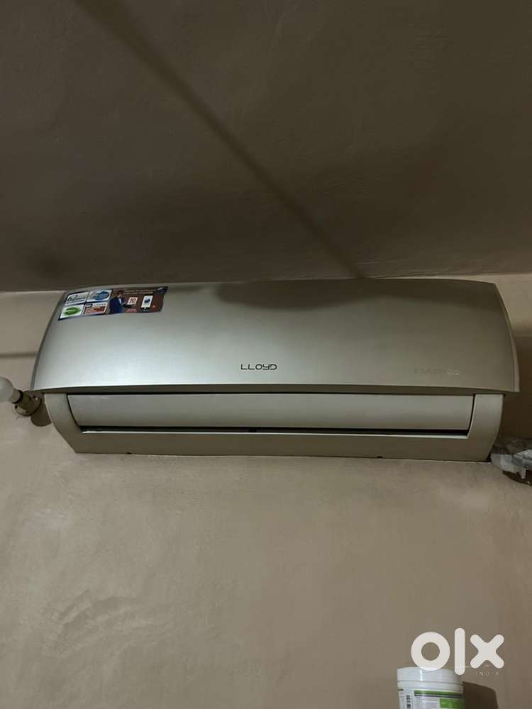 Lloyd 1.5ton 5 star AC