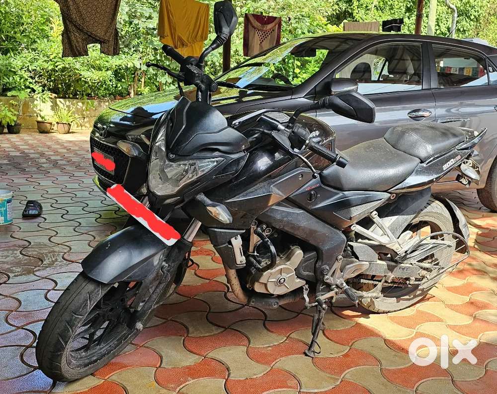 Bajaj Pulsar 200 NS (2013)