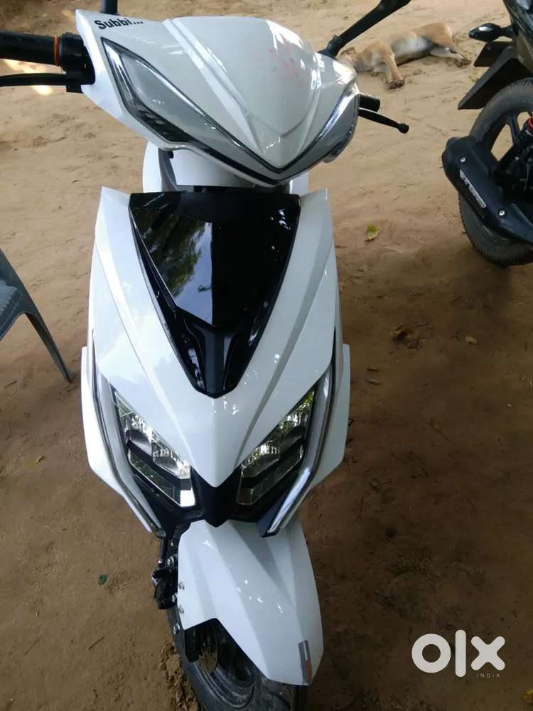 Toxmo rock+ electric scooter