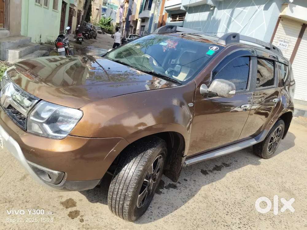 Renault Duster 2017  December  good condition all parts original