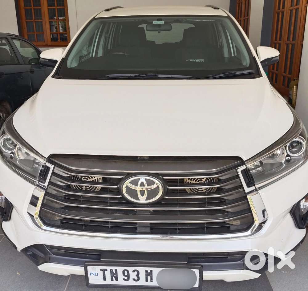 Toyota Innova Crysta 2.4 V 8 STR, 2022, Diesel