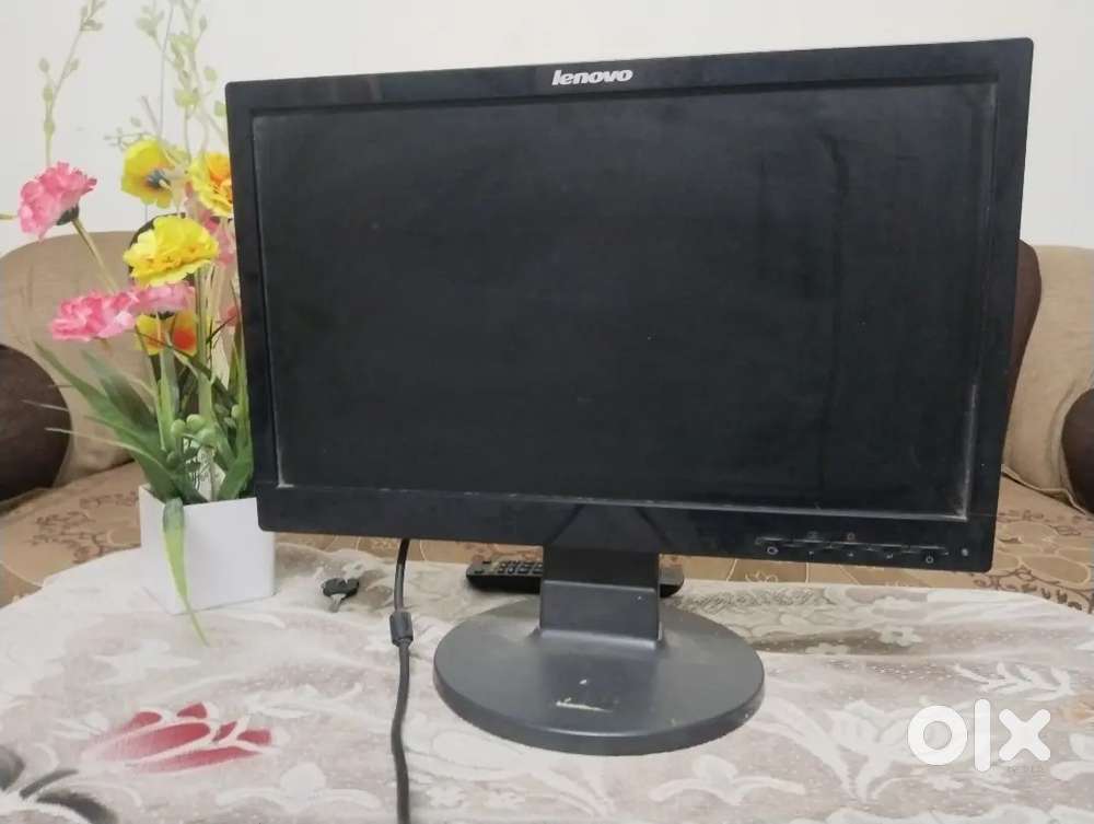 Lenovo LS1922w 2580-AF1 18.5-inch Widescreen LCD Monitor. 