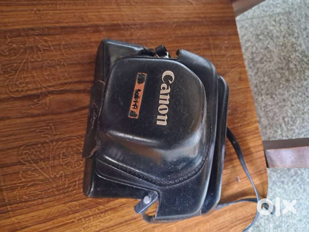 Canon camera Made in Japan