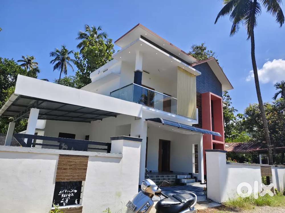 Near Ollur 4 Bhk Brand New Independent House For Sale