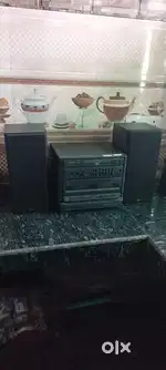BPL Cassete player and Phillips DVD player in perfect condition
