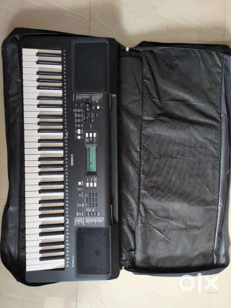 Yamaha PSR-E373 Keyboard