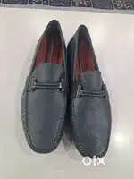 Branded  formal shoe