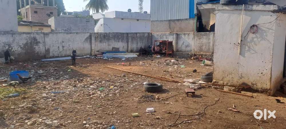 350 SQYRDS PLOT WITH BOUNDRY FOR RENT