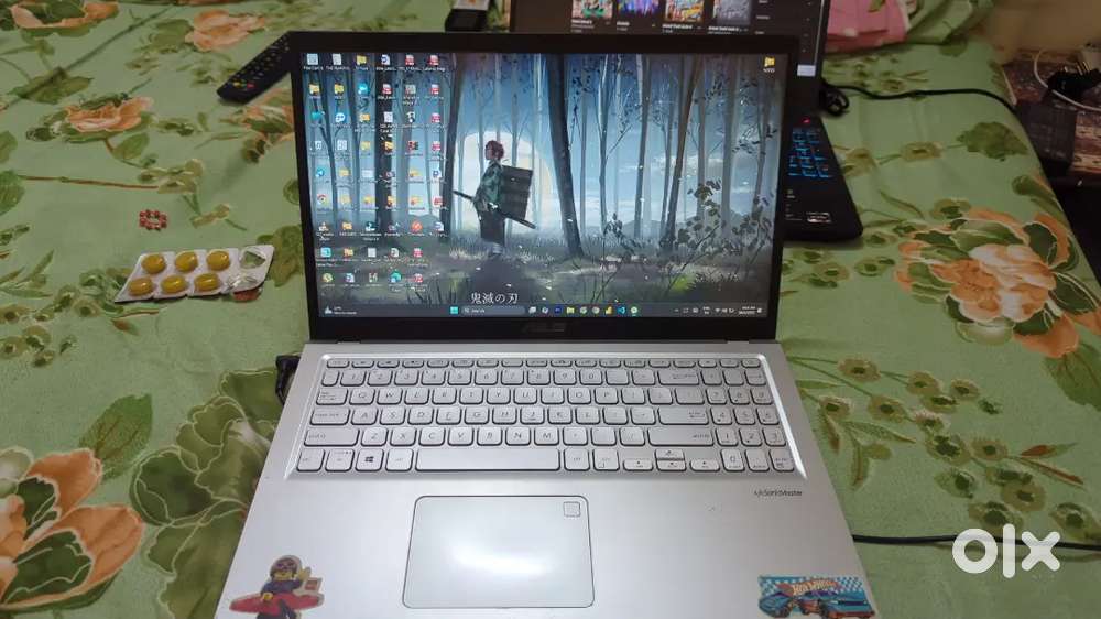 ASUS i3 laptop
