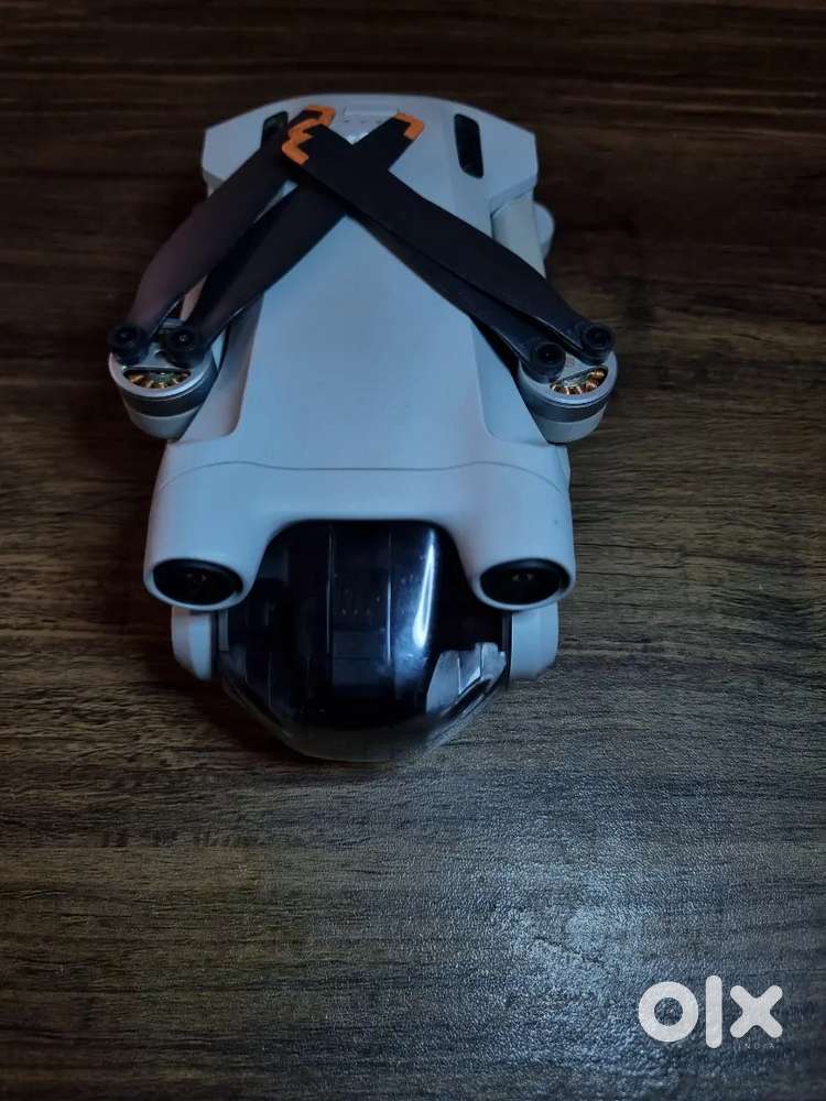 DJI Mini 3 Pro Combo – With Extra Batteries, Charger & Carry Case