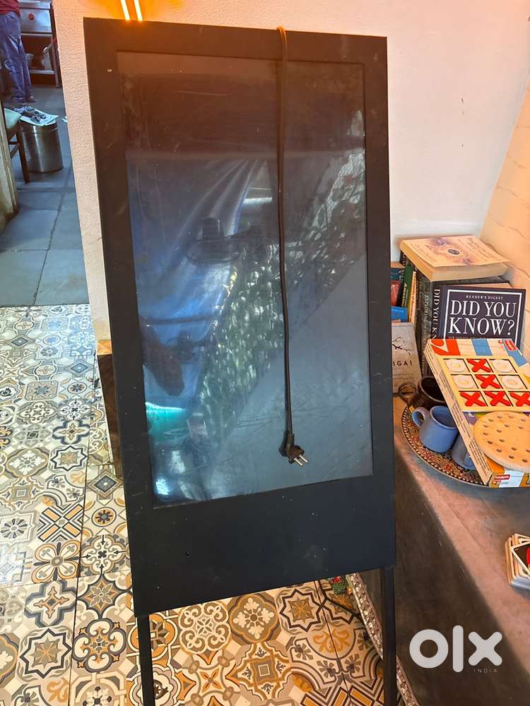 Display TV for cafes/restaurants