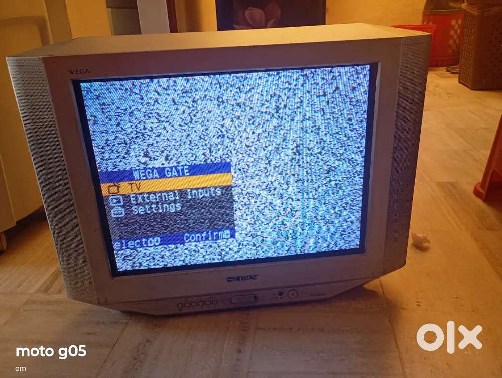 Sony trinitron 21 inch TV