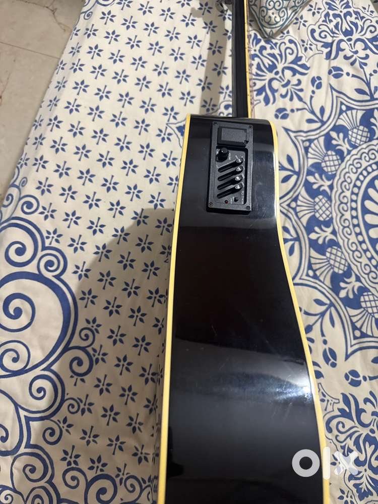 Pluto HW41CE-101 Acoustic Guitar Pluto