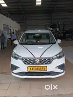 8 month old car just 19500 km driven 4 month emi pending life time tax