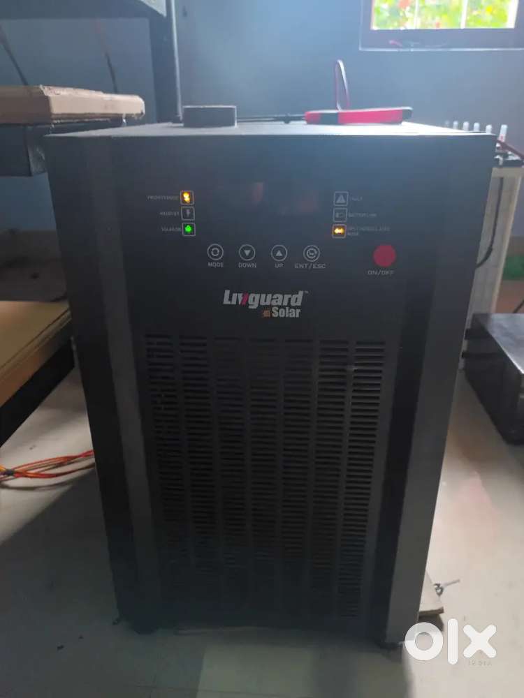 solar inverter LIVEGUARD Hibrid