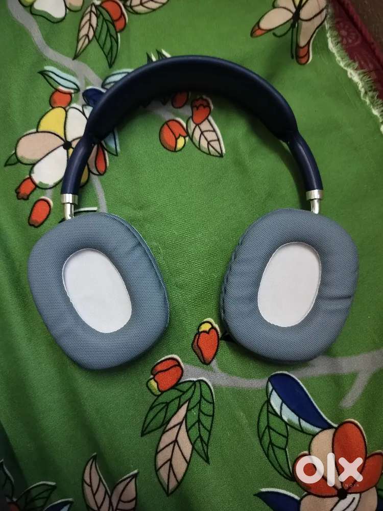 P9 headphones