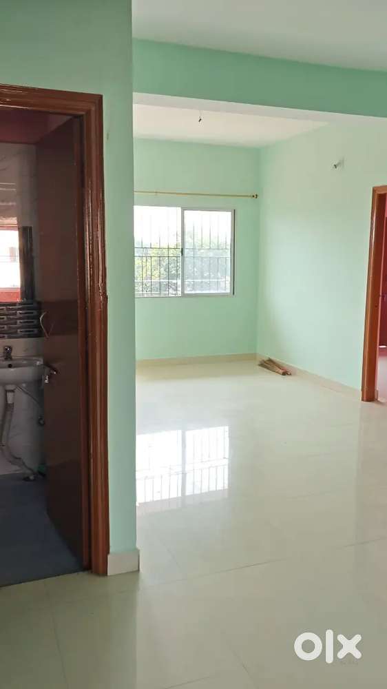 3bhk semi furnished for rent in Singh more