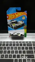 Peugeot 9x8 hypercar Hotwheels