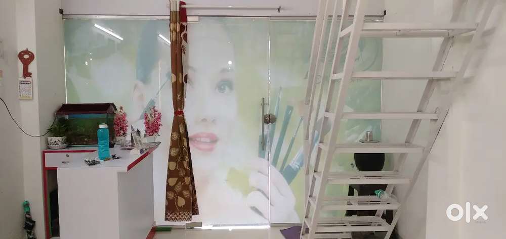 Salon set up