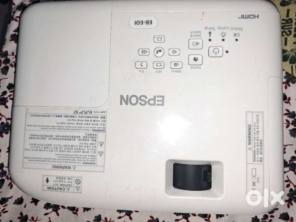 Epson EB- E01