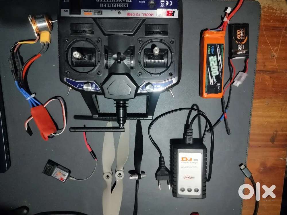 RC TRANSMITTER AND RECIEVER