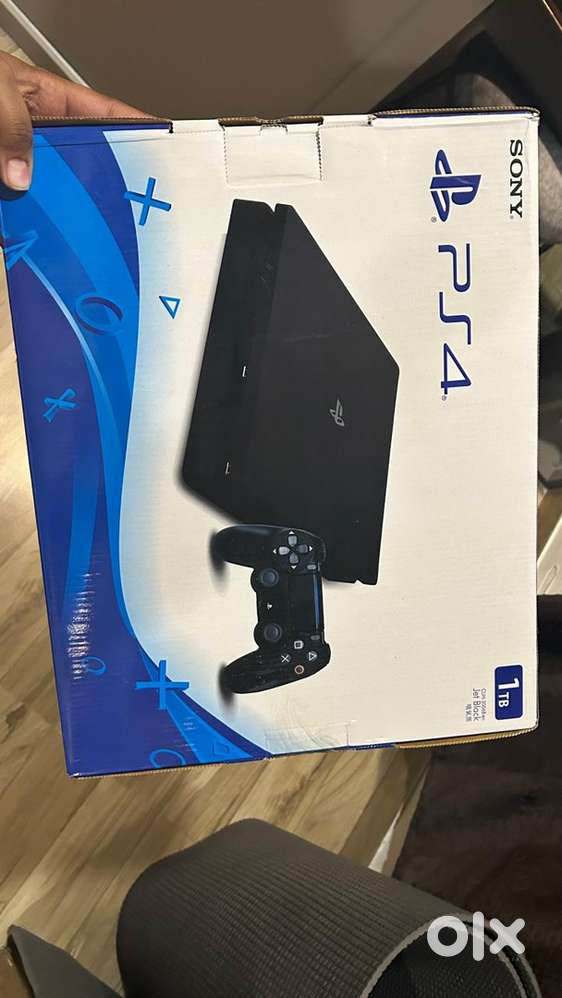 Play station (PS) 4  1TB