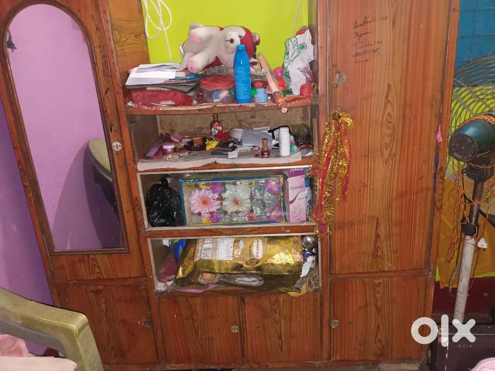 Almira shocase 1200 & bike Rs 13000