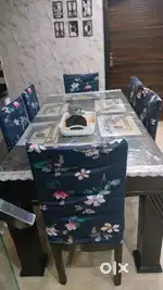 Dining table with 6 chair and cover