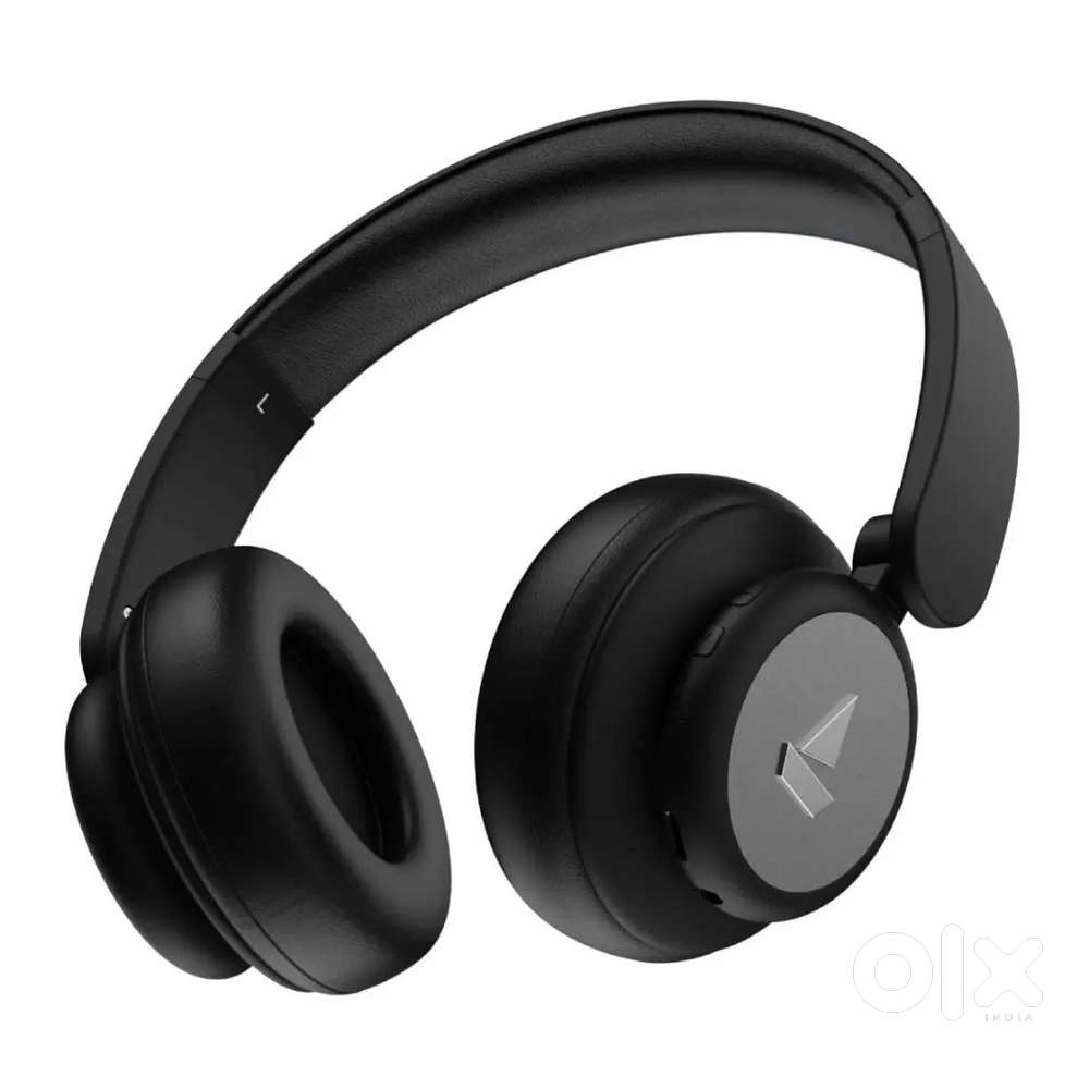 boAt Rockerz 450 Bluetooth On-Ear Headphone with Mic Luscious Black