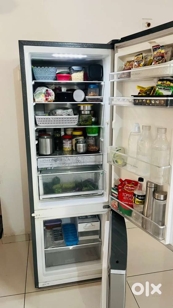 Its whirlpool fridge  The deep freeezer is down