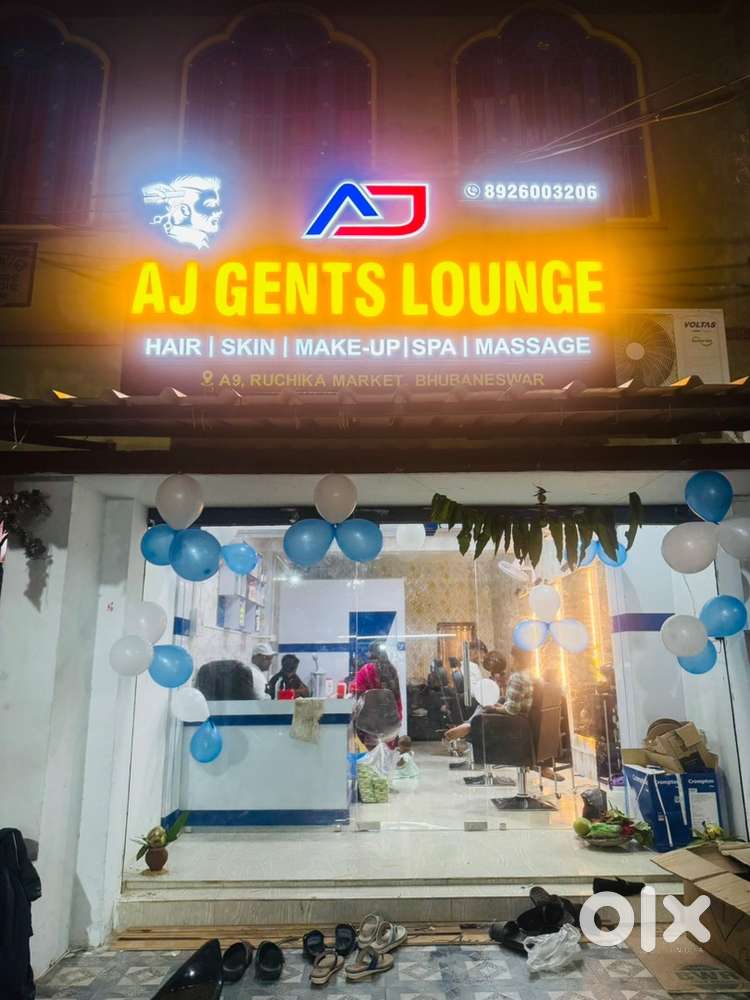 Barber required for premium Saloon