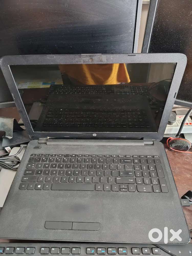 Hp laptop black color