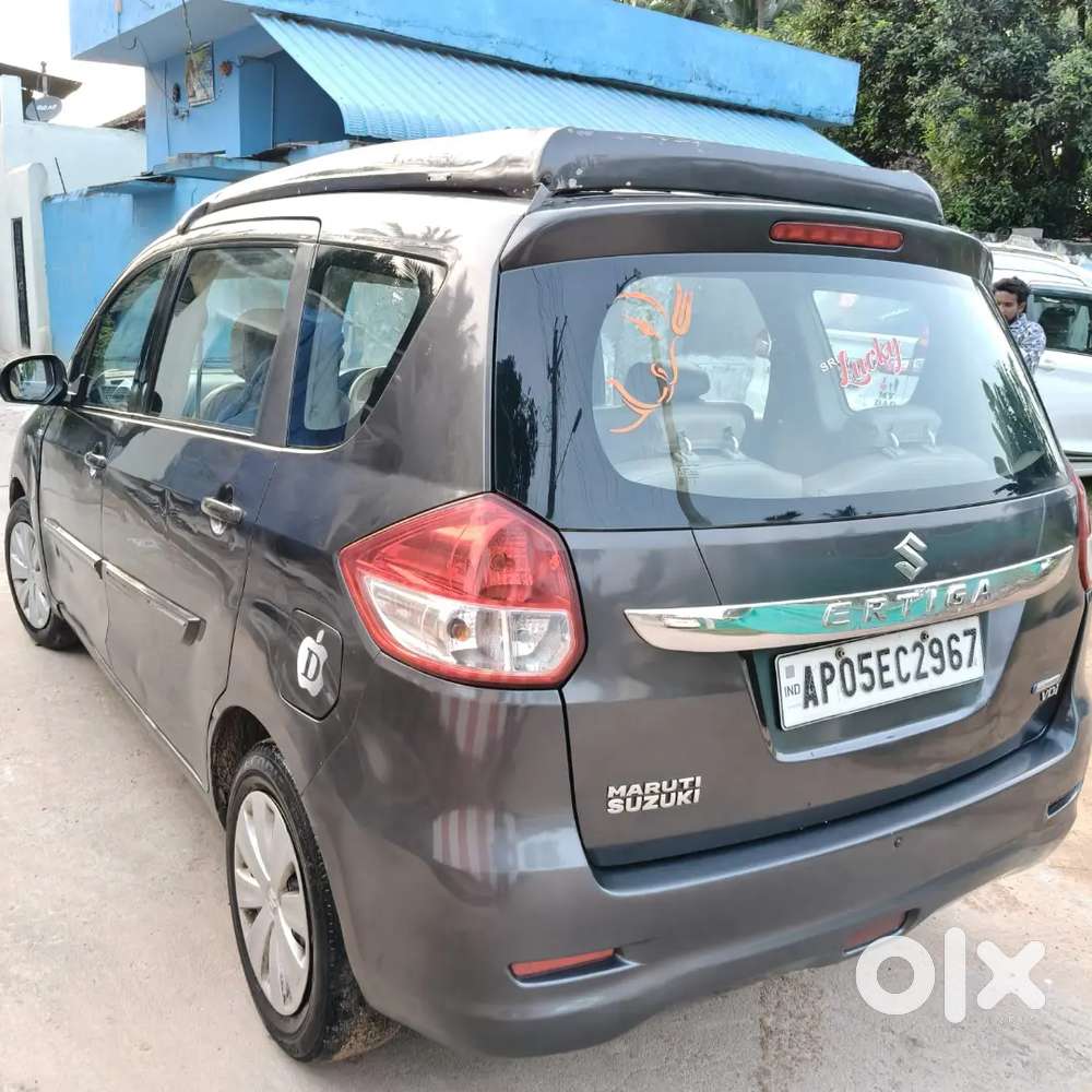 Maruti Suzuki Ertiga 2017 Diesel 136000 Km Driven