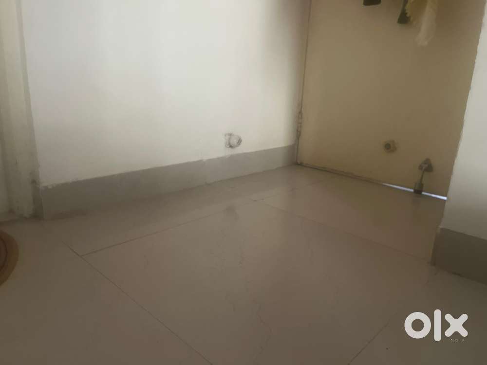 घरकामासाठी बाई पाहिजे १२/२४ तास साठी