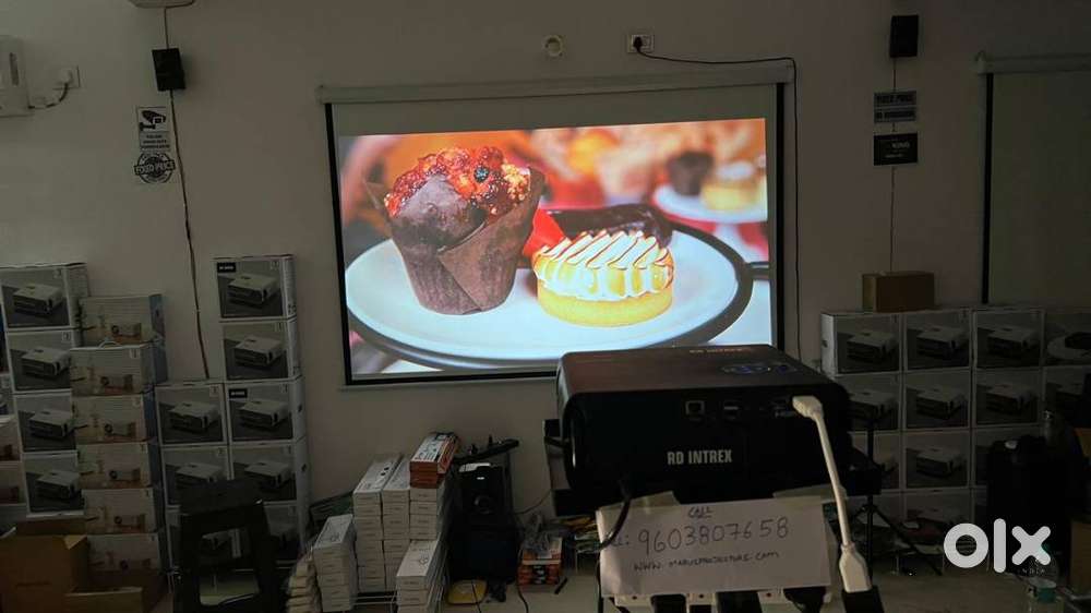 New Best quality 4K 3D projectors and screens wall tripod at wholesale